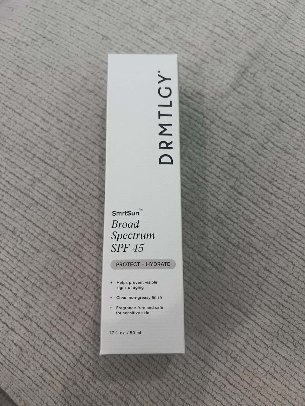 SmrtSun Broad Spectrum SPF 45 Sunscreen - White